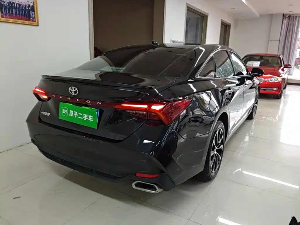 Toyota Avalon — миниатюра 7