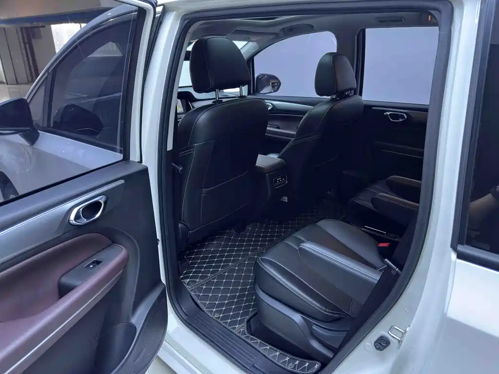 GAC Motor Trumpchi M6 — миниатюра 14