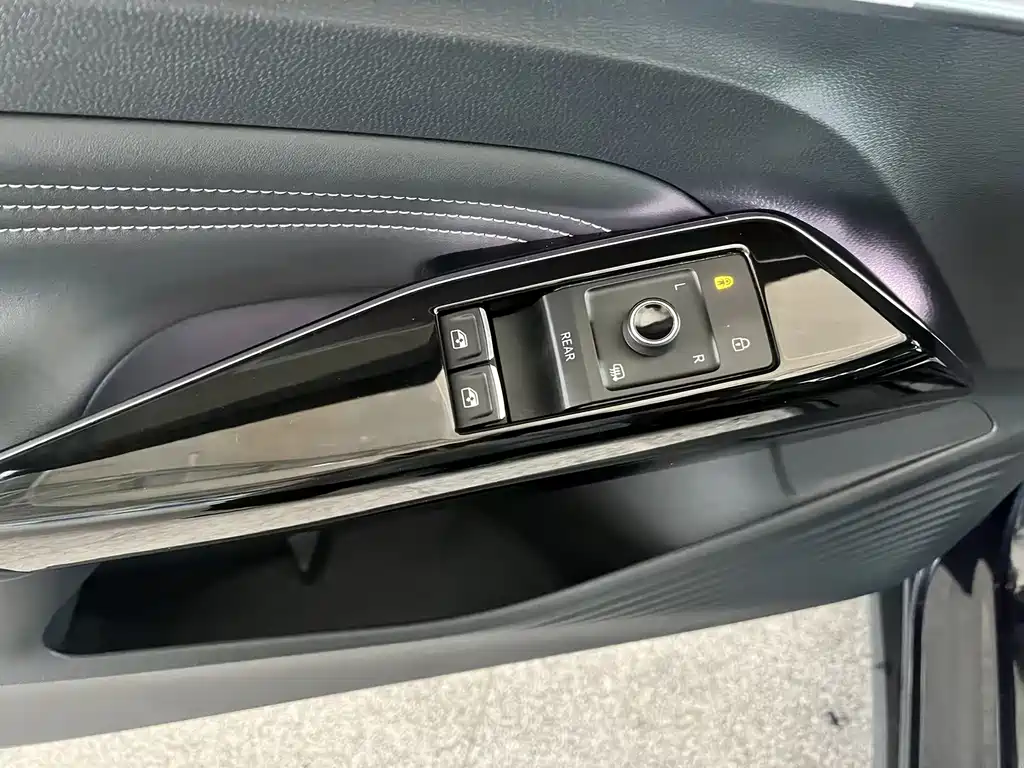 Volkswagen ID.4 Crozz — миниатюра 25