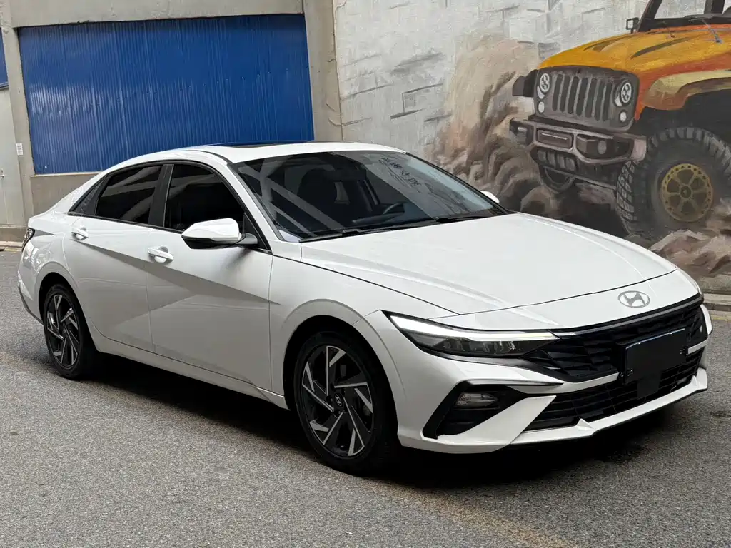 Hyundai Elantra — миниатюра 3