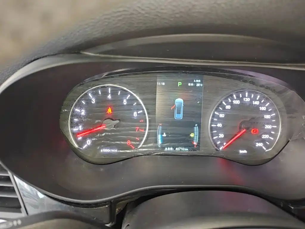 BYD MAX — миниатюра 12