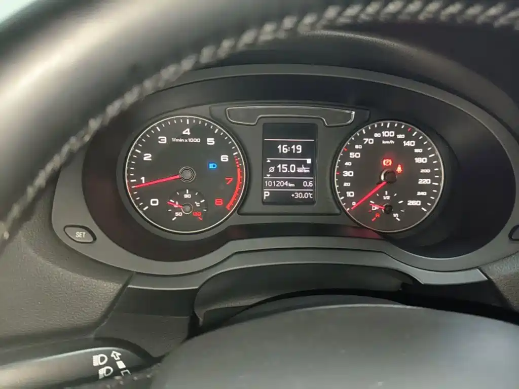 Audi Q3 — миниатюра 12