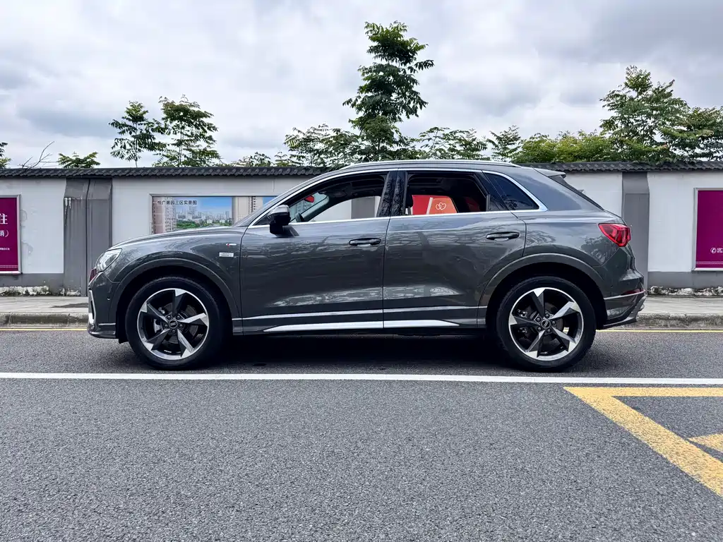 Audi Q3 2022 35 TFSI Fashion