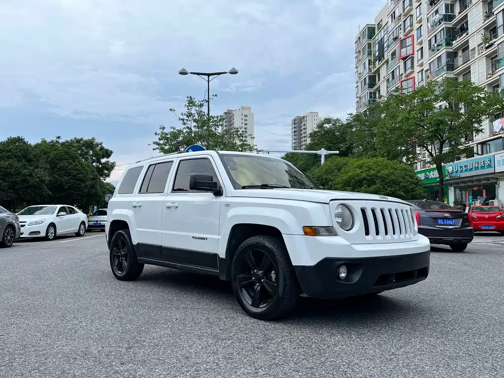 Jeep Patriot — миниатюра 3