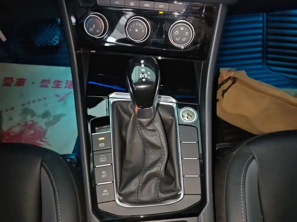 Volkswagen Sagitar — миниатюра 14