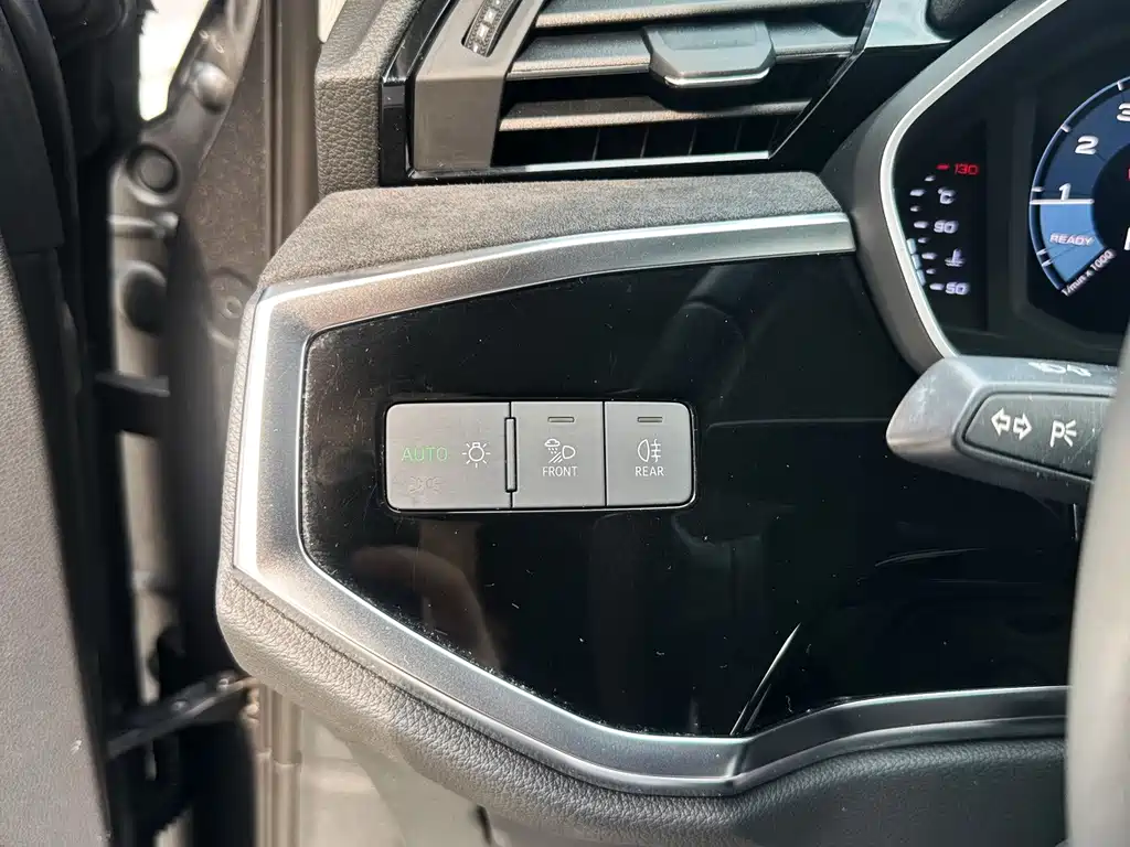 Audi Q3 — миниатюра 11