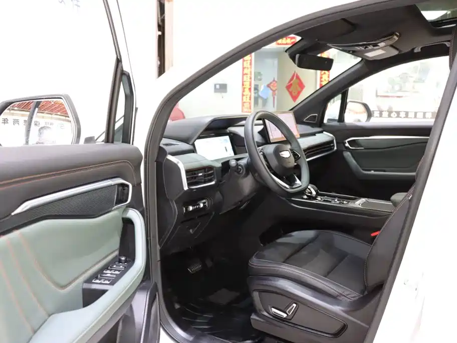 Geely Haoyue L — миниатюра 9