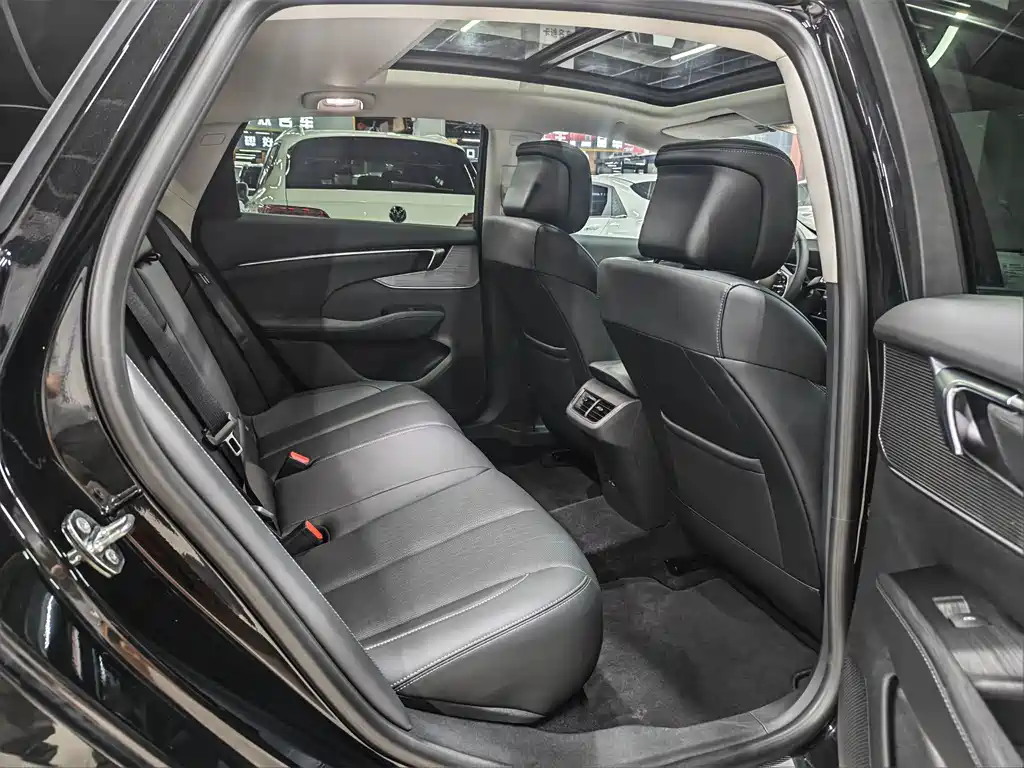 Buick LaCrosse — миниатюра 10