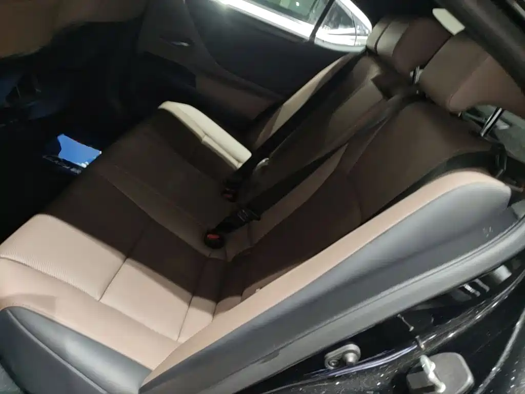 Lexus ES — миниатюра 17