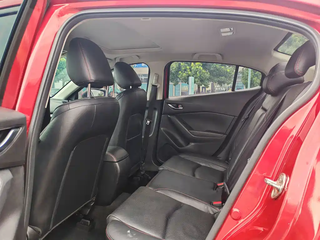 Mazda 3 Axela — миниатюра 6