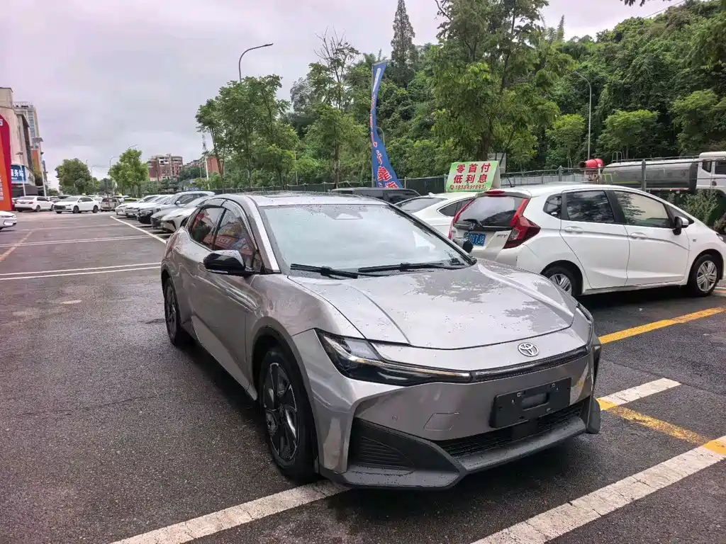 Toyota bZ3 — миниатюра 2