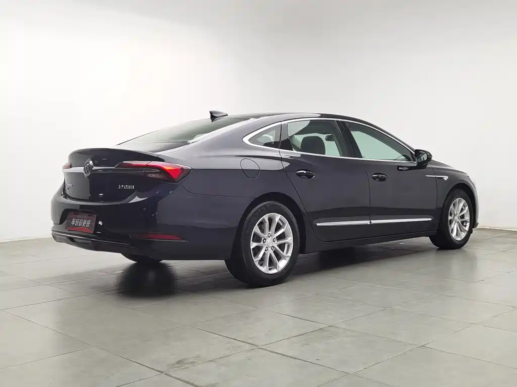 Buick LaCrosse — миниатюра 2