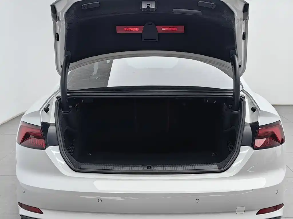 Audi A5 (Import) — миниатюра 16