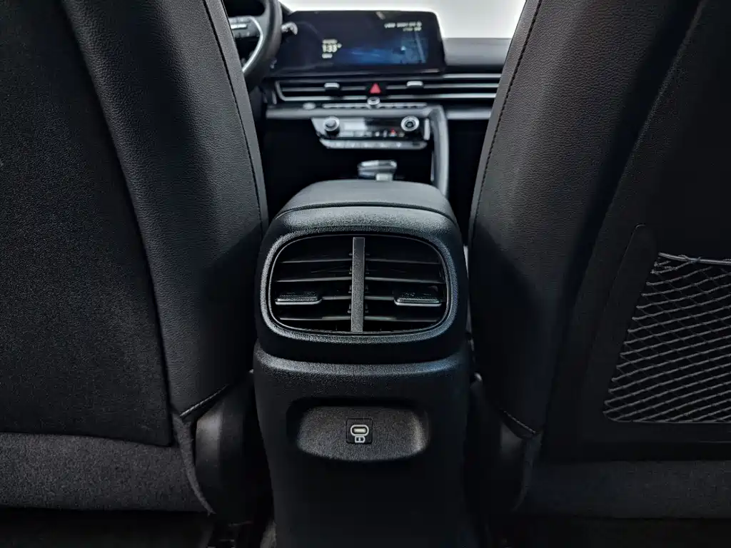 Hyundai Elantra — миниатюра 14