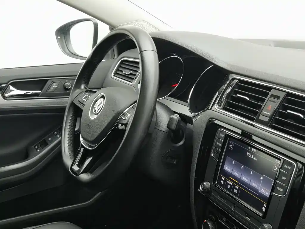 Volkswagen Sagitar — миниатюра 22