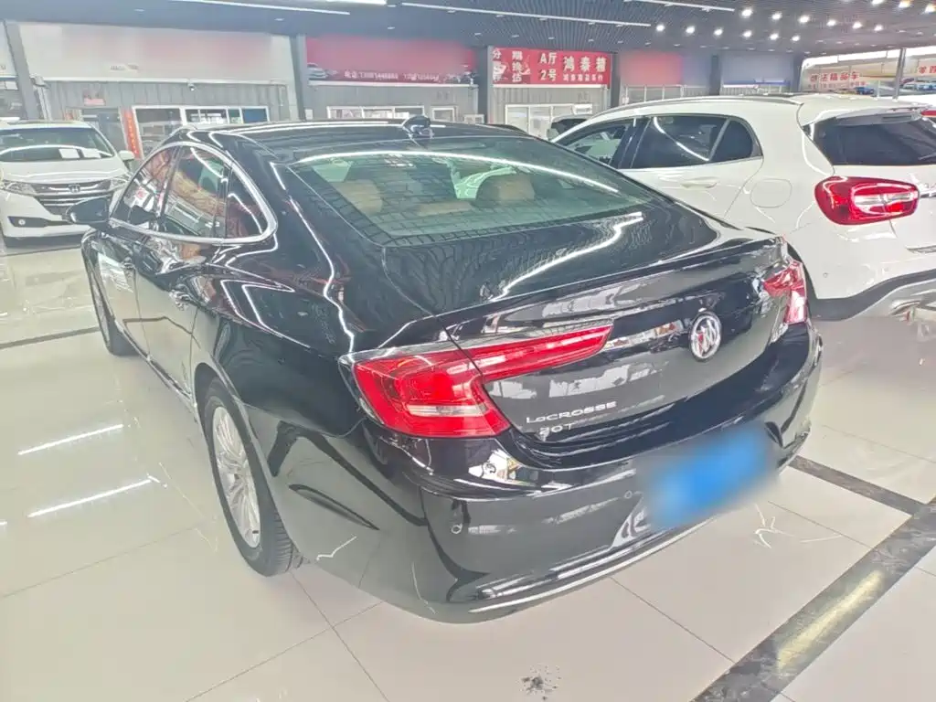Buick LaCrosse — миниатюра 5