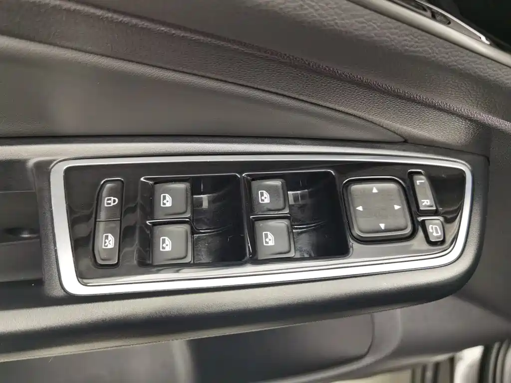 Jetta VS7 — миниатюра 9