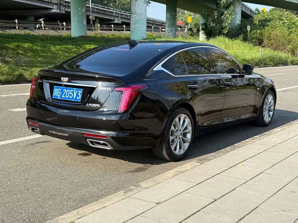Cadillac CT5 — миниатюра 5