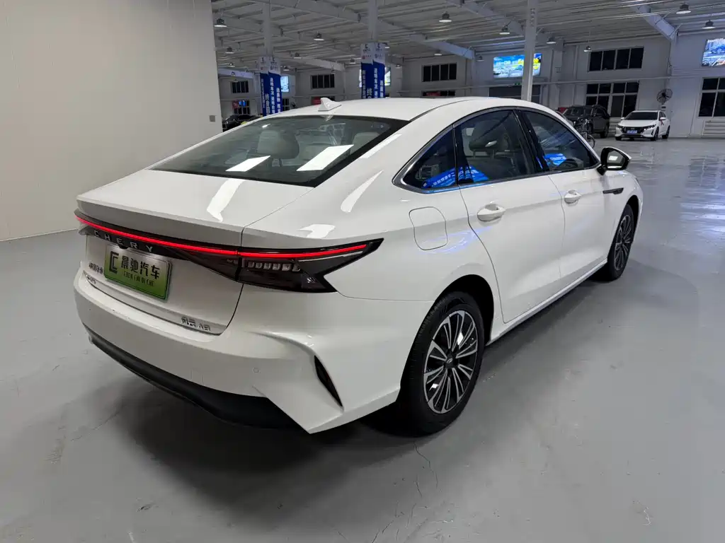 CHERY FENGYUN A8
