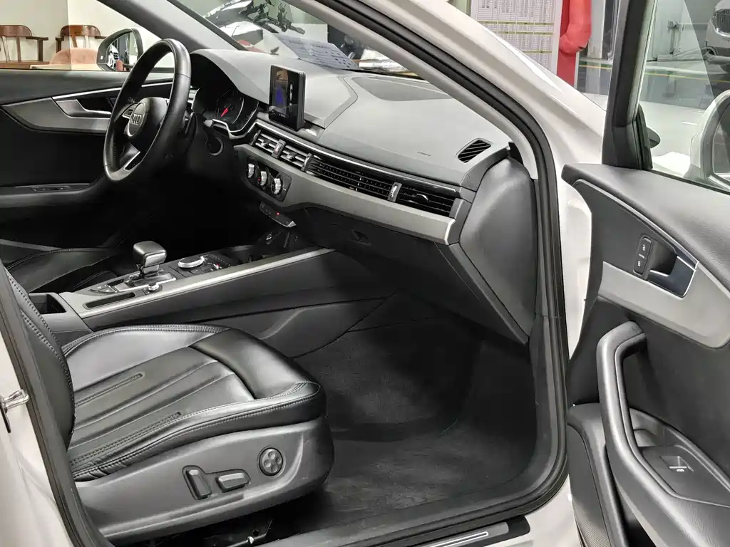 Audi A4L — миниатюра 15