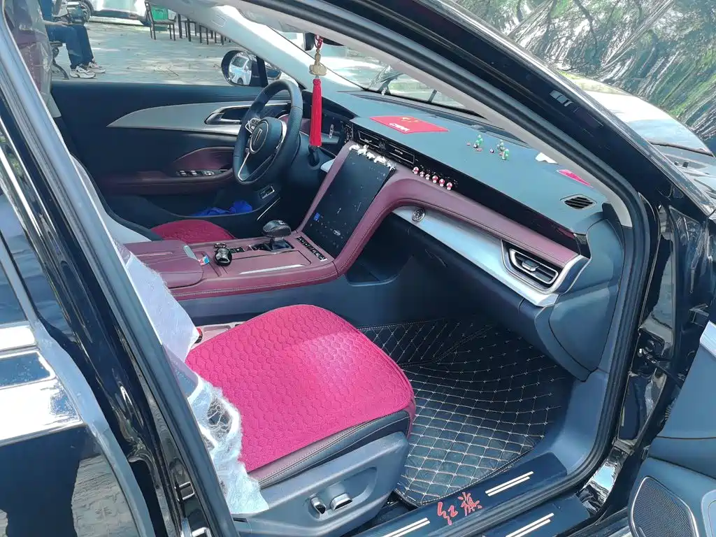 Hongqi Hongqi H5 — миниатюра 17