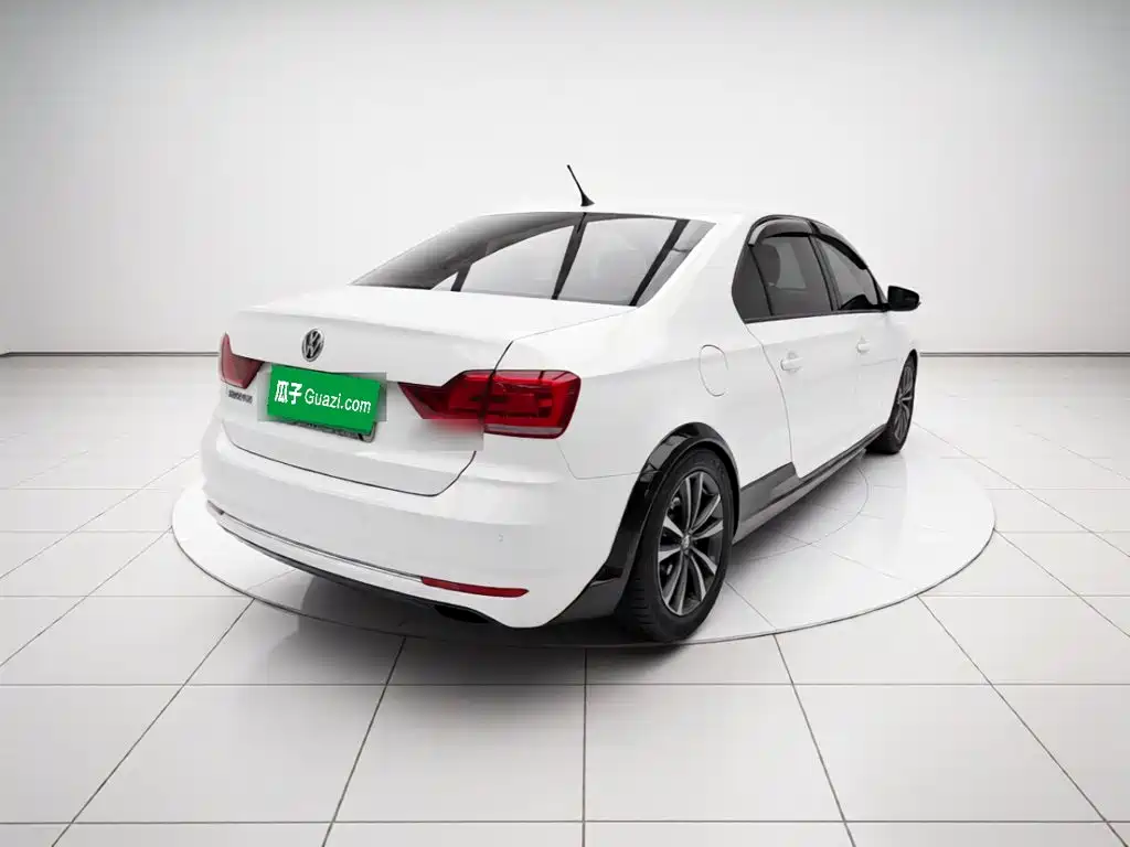 Volkswagen Santana — миниатюра 4