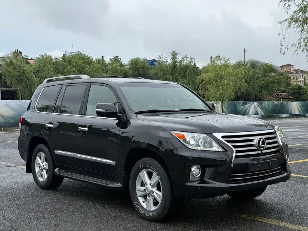 Lexus LX 2012 570