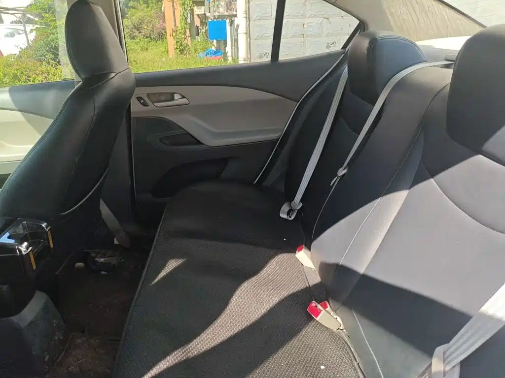Chevrolet Sail — миниатюра 18