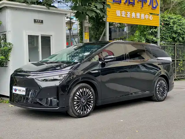 2026 Xpeng X9