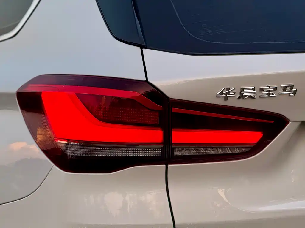 BMW X1 — миниатюра 11