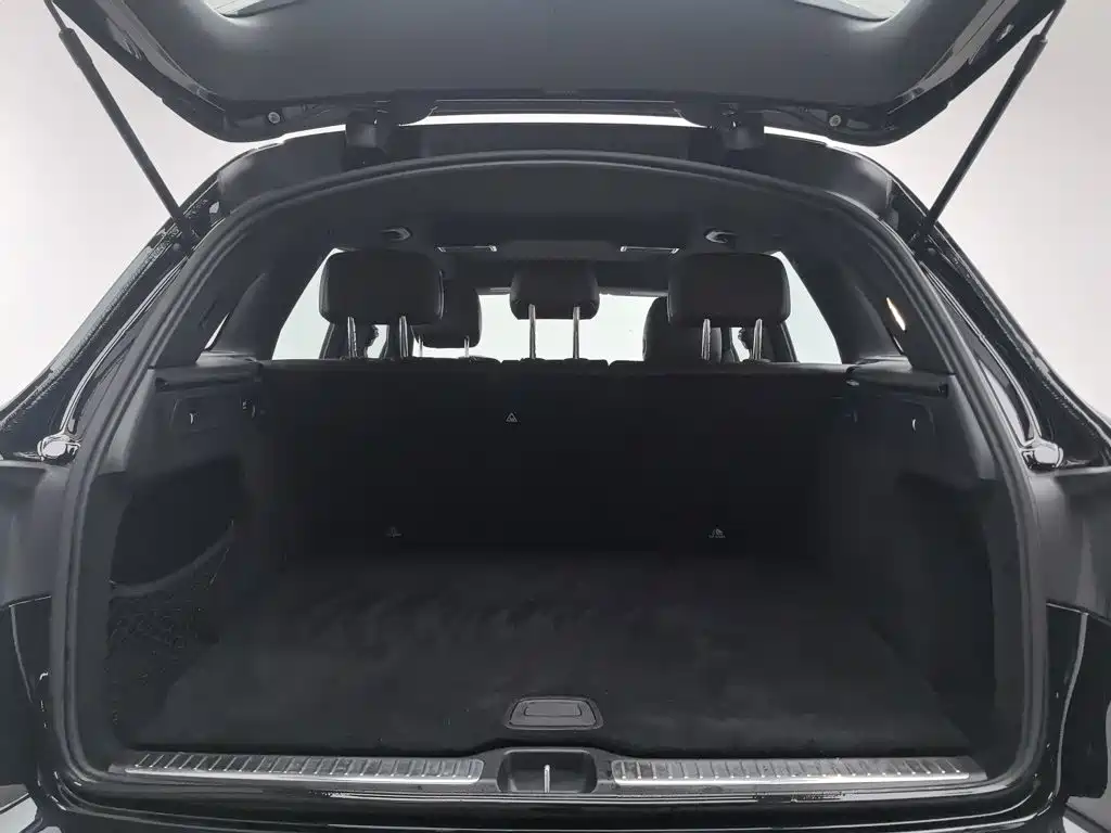 Mercedes-Benz GLC — миниатюра 16