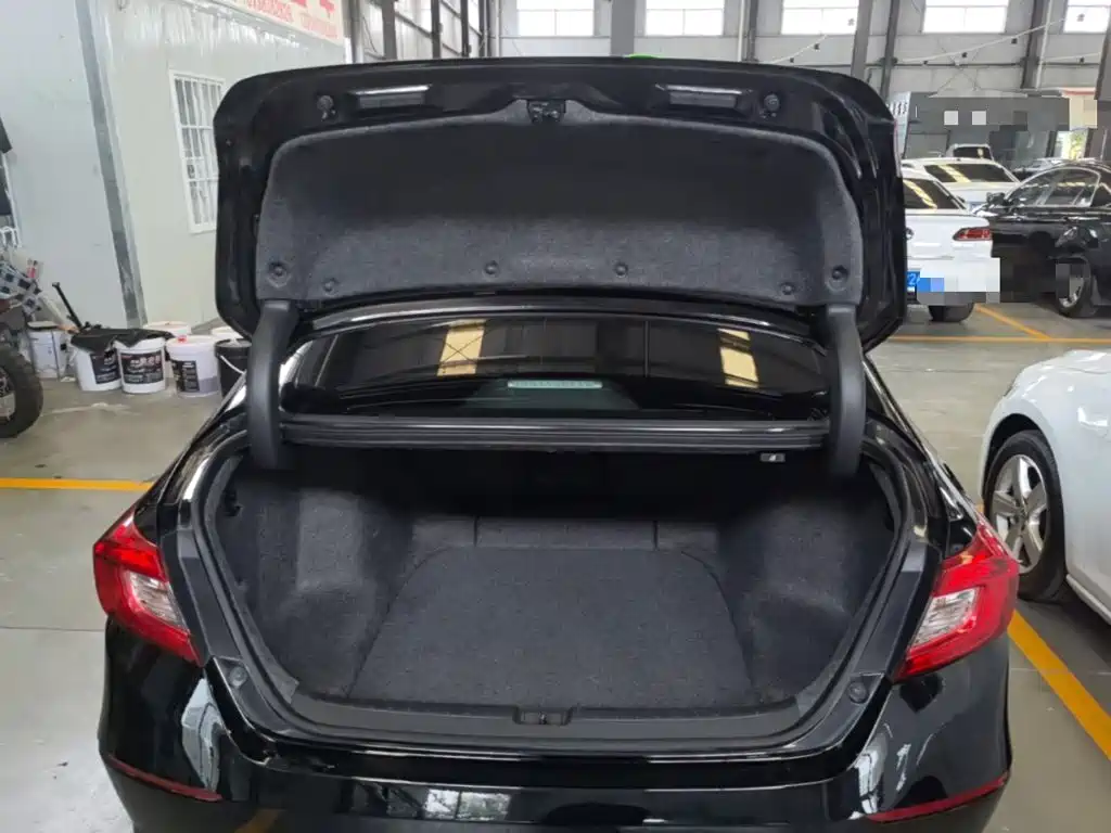 Honda Accord — миниатюра 19