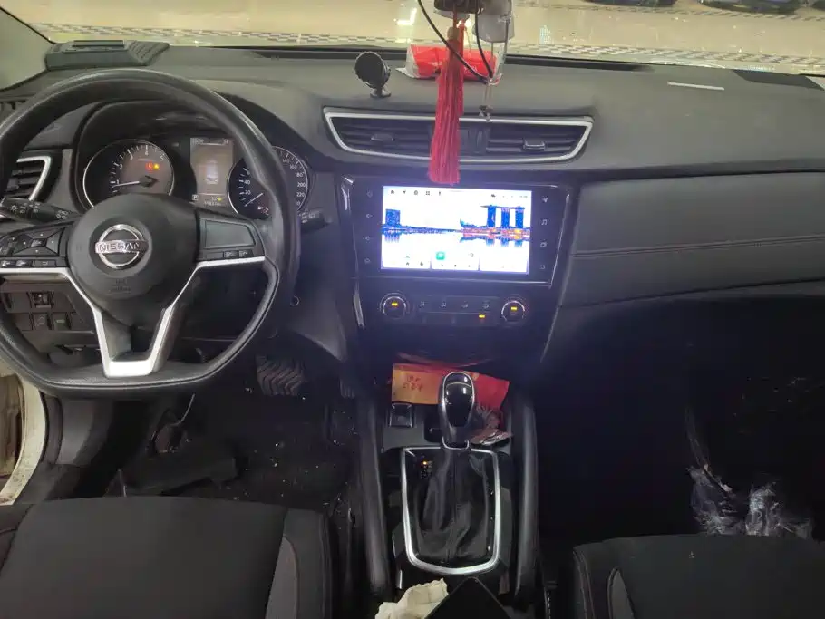 Nissan Qashqai — миниатюра 12