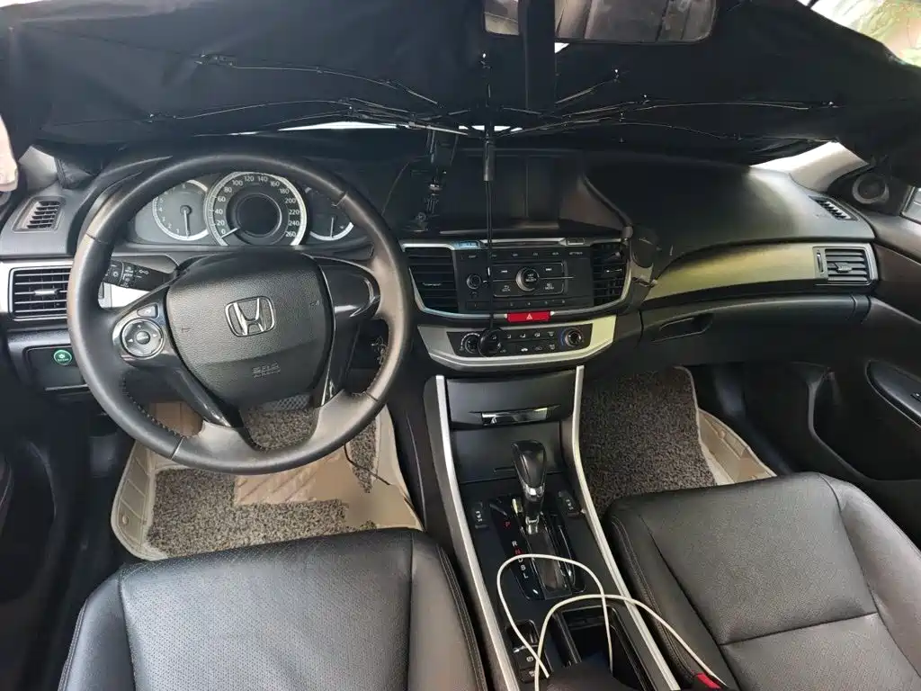 Honda Accord — миниатюра 10