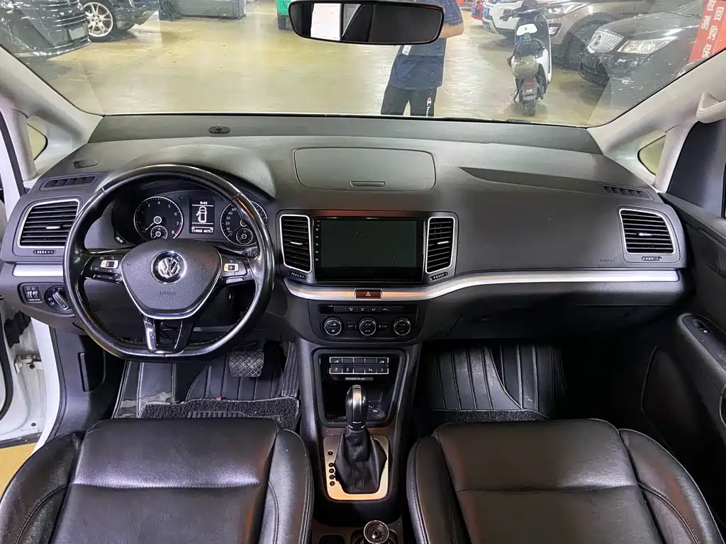 Volkswagen Sharan — миниатюра 11