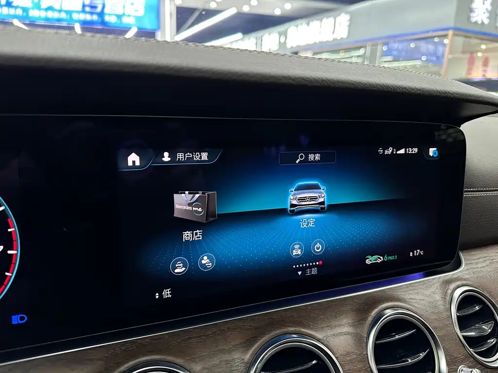 MERCEDES-BENZ E CLASS