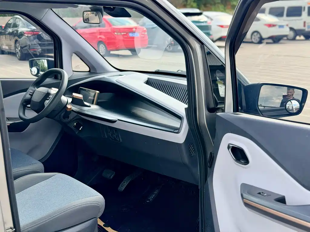 Baojun E200 — миниатюра 9