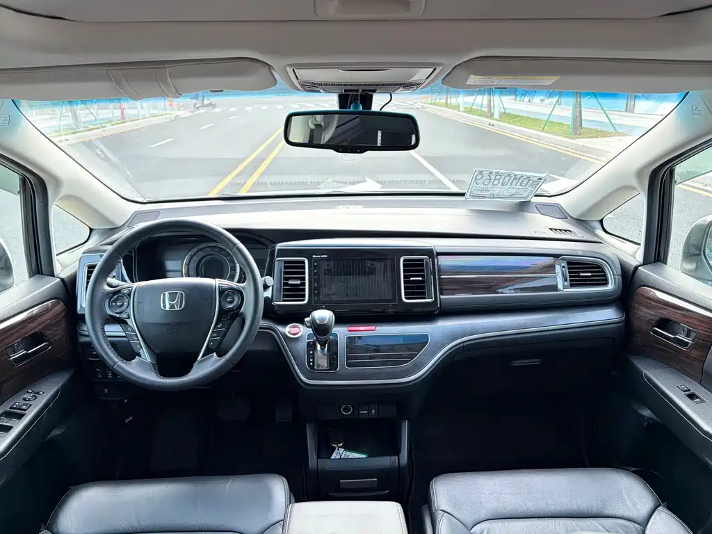 Honda Elysion — миниатюра 12