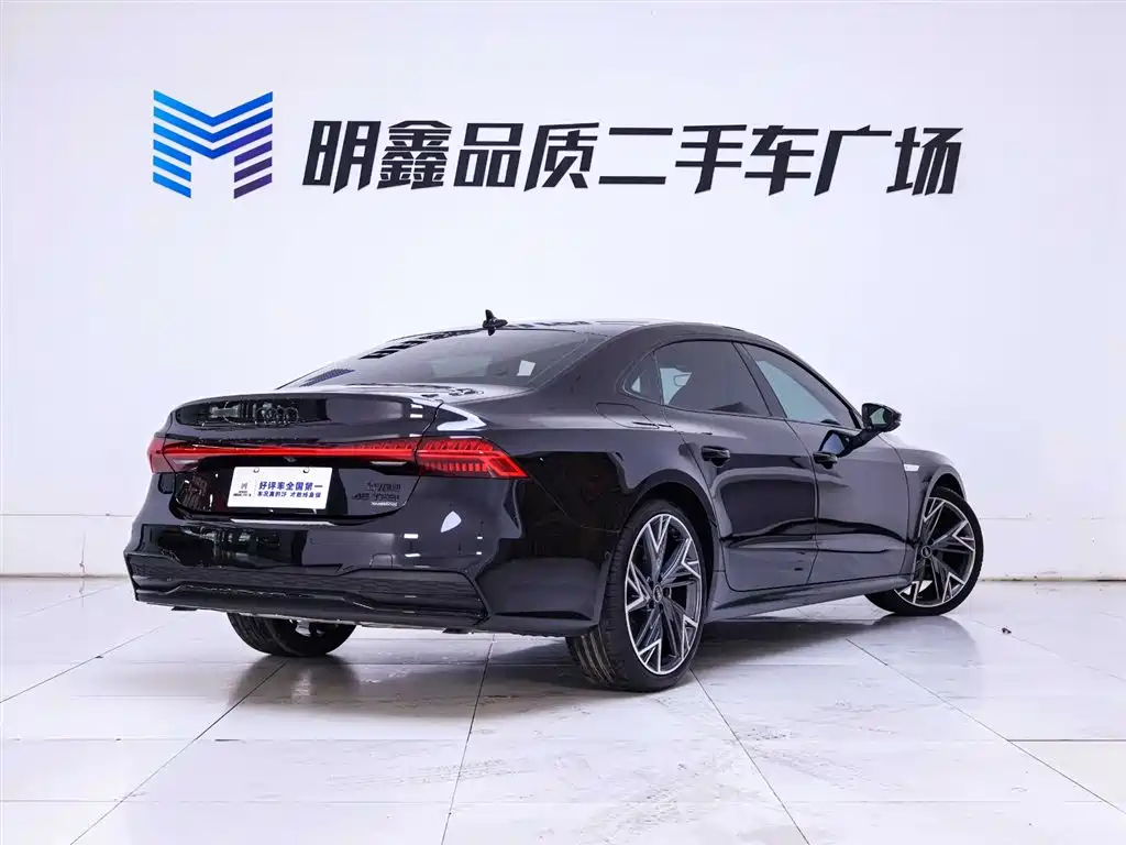 Audi A7L 2023 45 TFSI quattro S-line