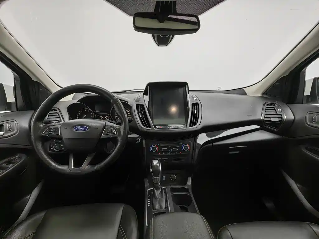 Ford Kuga — миниатюра 5