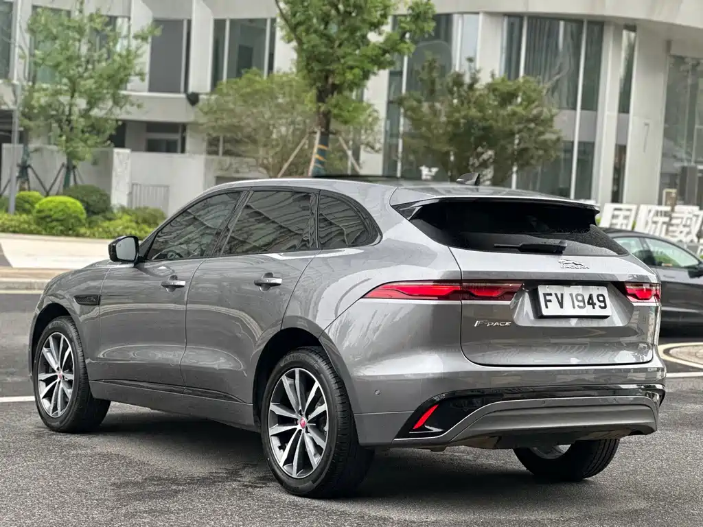 Jaguar F-PACE — миниатюра 6