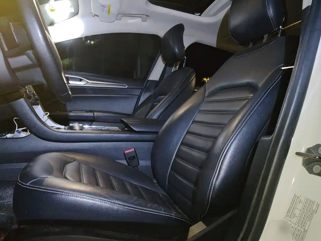 Ford Mondeo — миниатюра 16