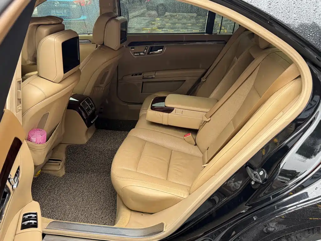 Mercedes-Benz S-Class — миниатюра 9