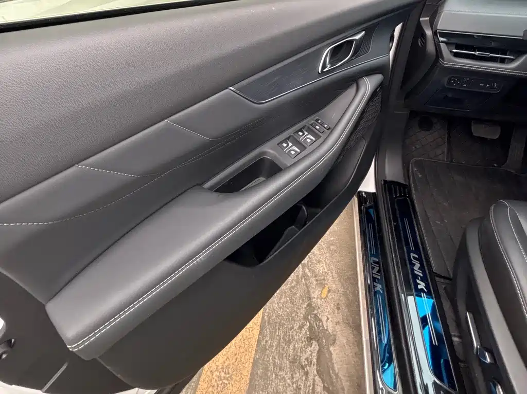Changan UNI-K 2023 2.0T