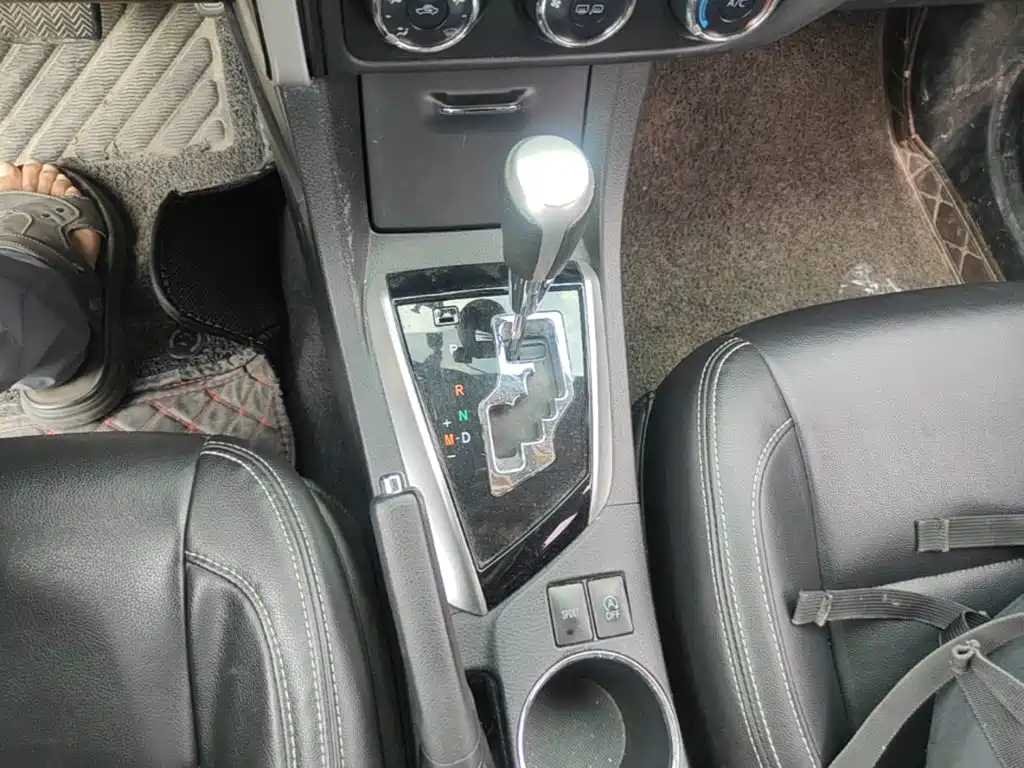 Toyota Corolla — миниатюра 14