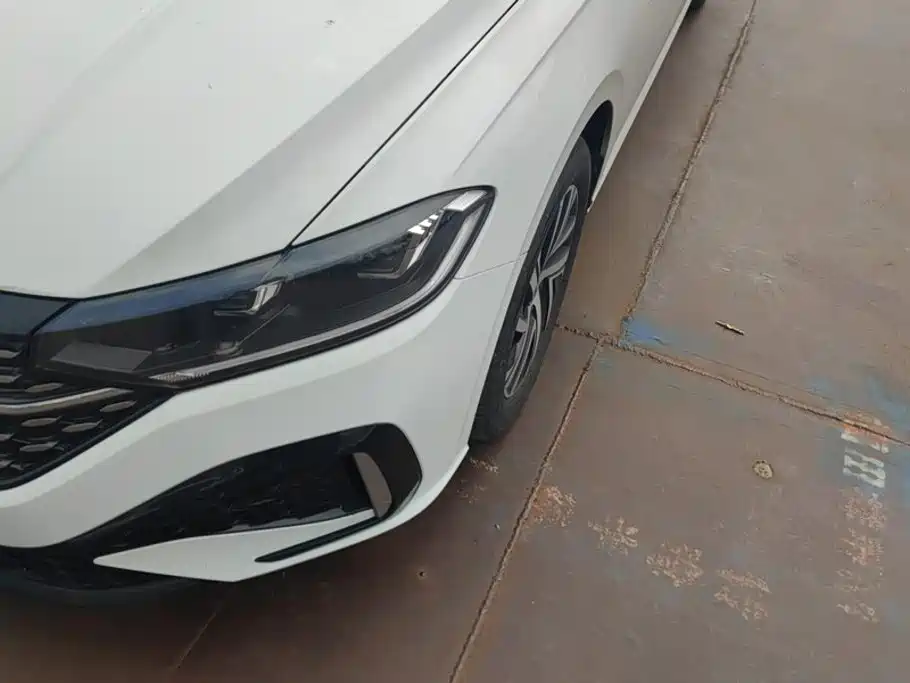 Volkswagen Lavida — миниатюра 5