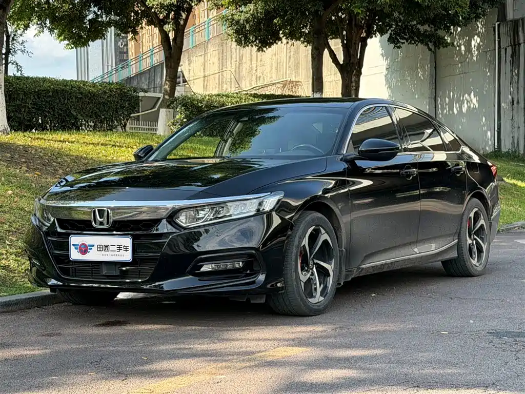 Купить Honda Accord