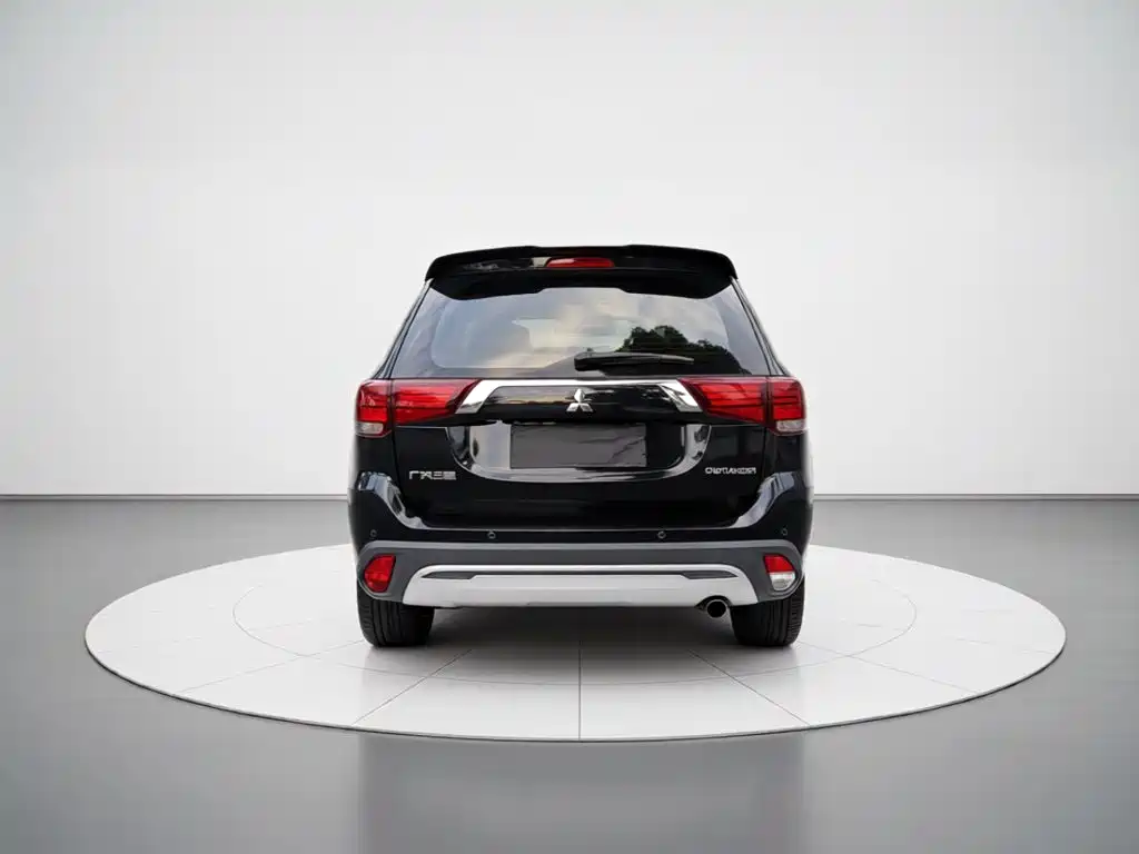 Mitsubishi Outlander — миниатюра 3