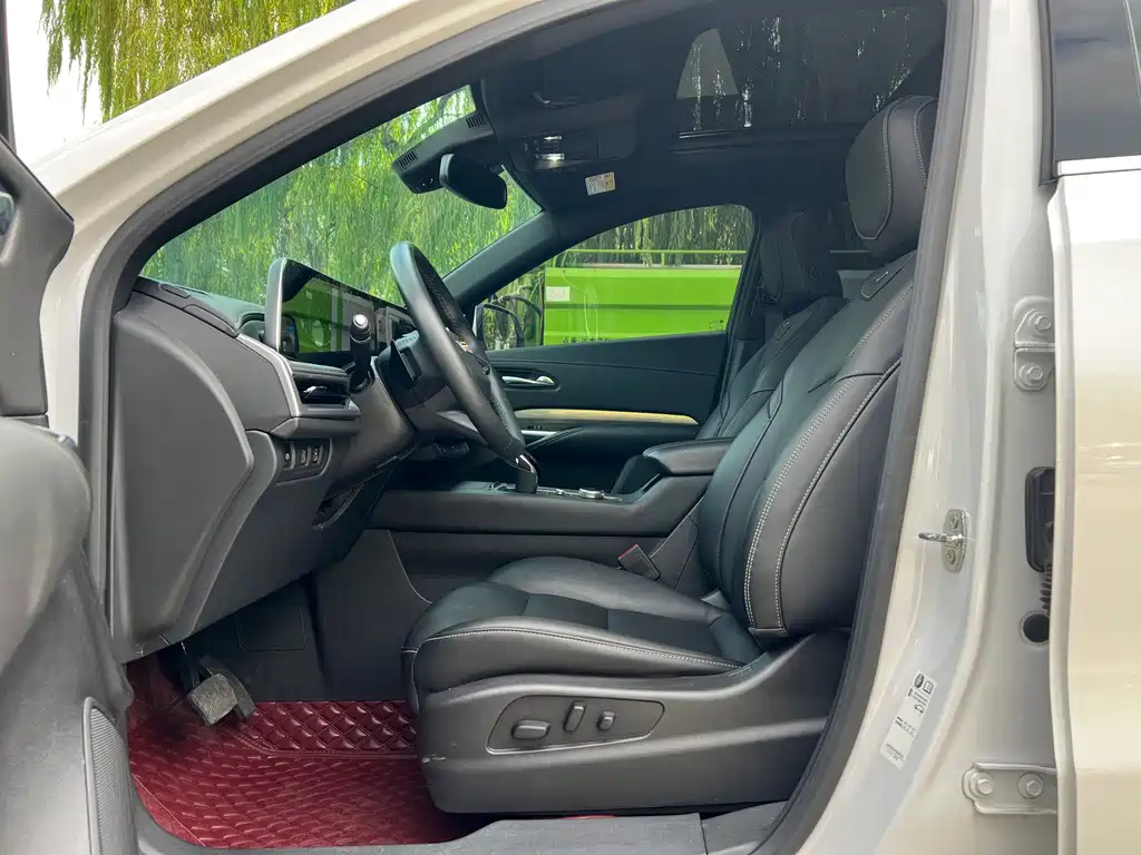 Cadillac XT4 — миниатюра 21