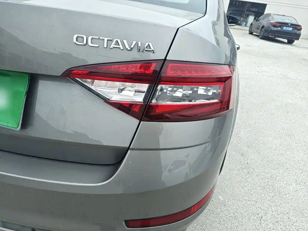 Skoda Octavia — миниатюра 8